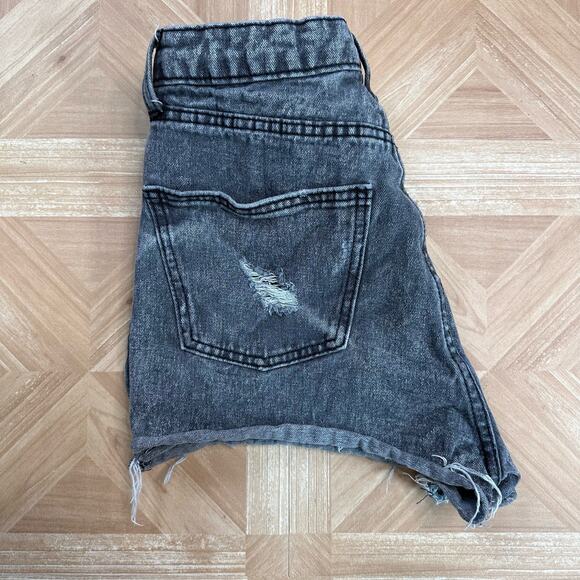 Wild Fable Black/Acid Wash Distressed Jean Shorts WMNS Sz 6 Highest Rise Cut Off - Picture 4 of 7
